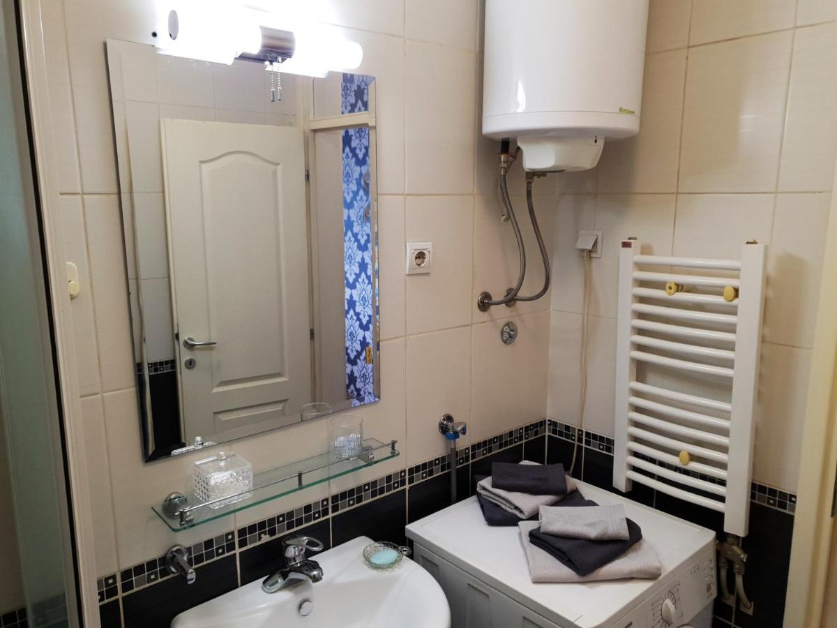 Apartman 64 - Besplatan Parking Za Goste Novi Sad Buitenkant foto