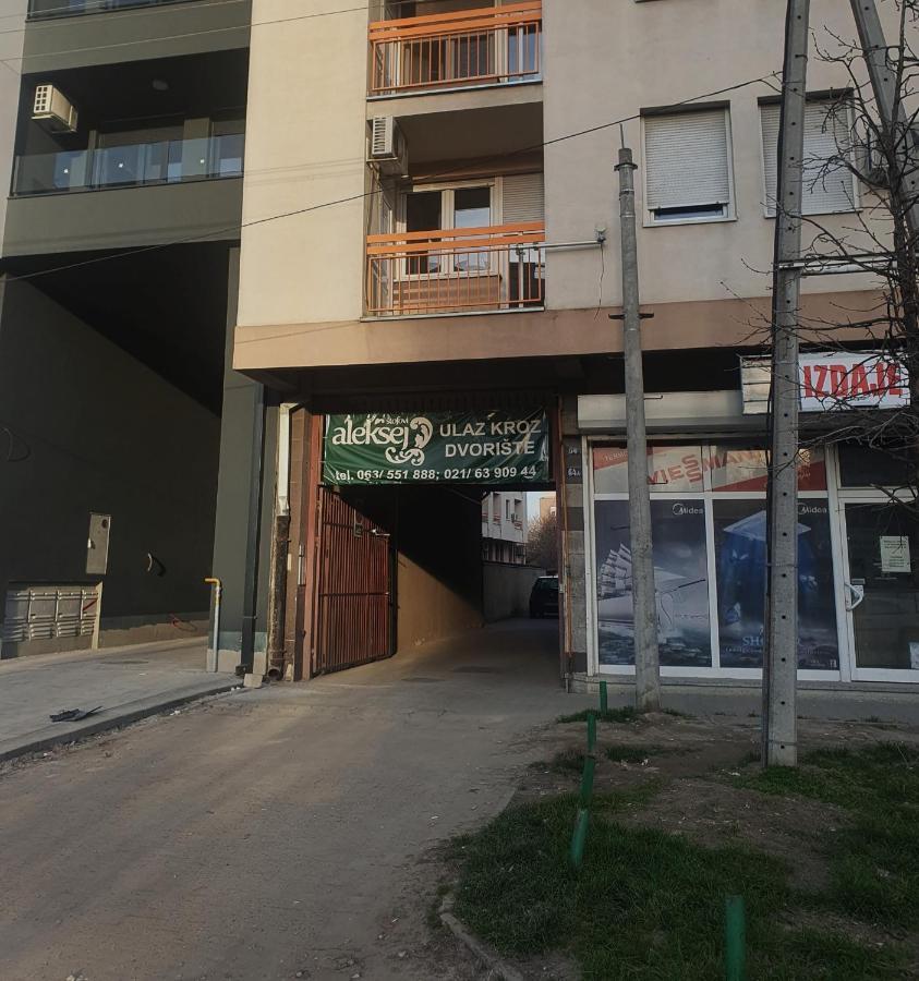 Apartman 64 - Besplatan Parking Za Goste Novi Sad Buitenkant foto